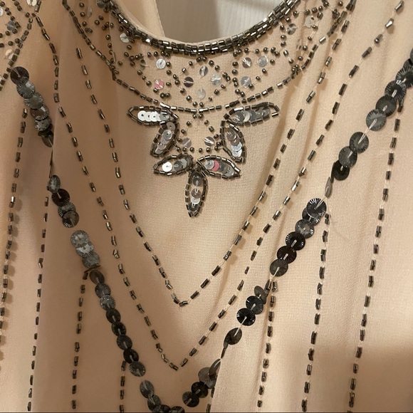 Forever 21 Beige Shift Dress - Picture 5 of 8